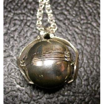 SilverBall Photo Locket & Chain Image